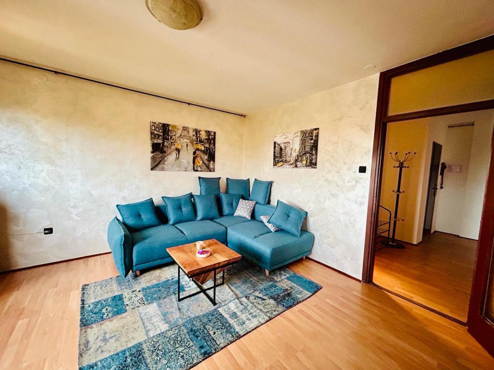 Fly By Suite - Zagreb Airport - 0-24H Self Check In&Out - Parking On Site Velika Gorica Exterior photo