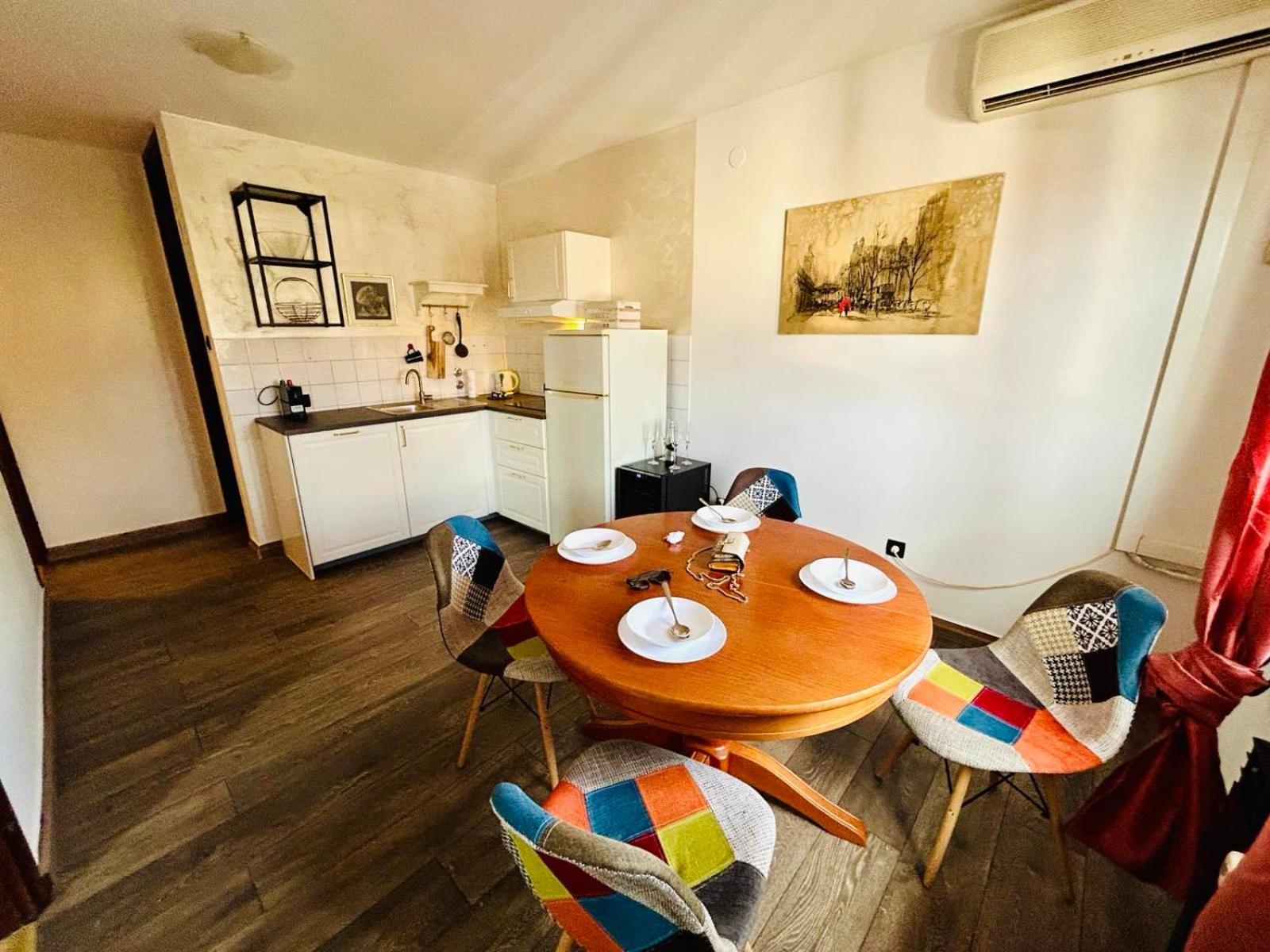Fly By Suite - Zagreb Airport - 0-24H Self Check In&Out - Parking On Site Velika Gorica Exterior photo