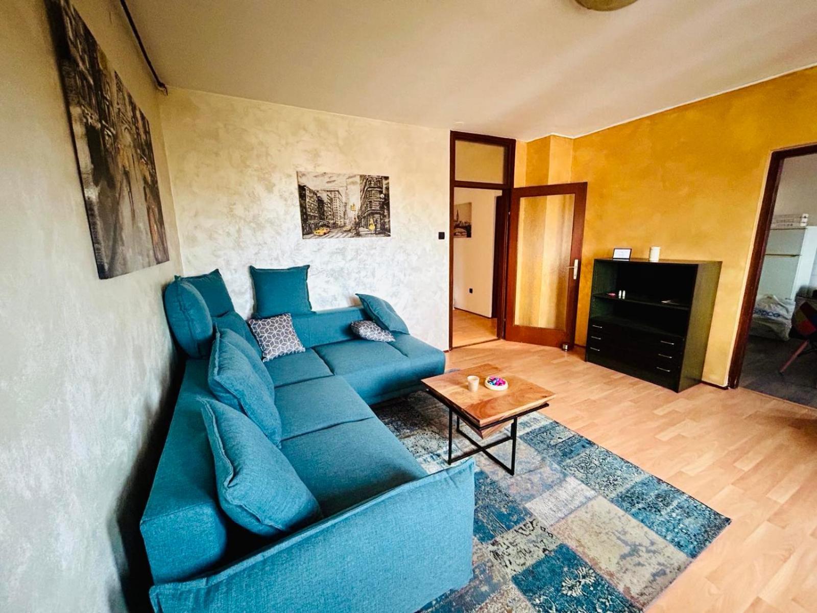 Fly By Suite - Zagreb Airport - 0-24H Self Check In&Out - Parking On Site Velika Gorica Exterior photo